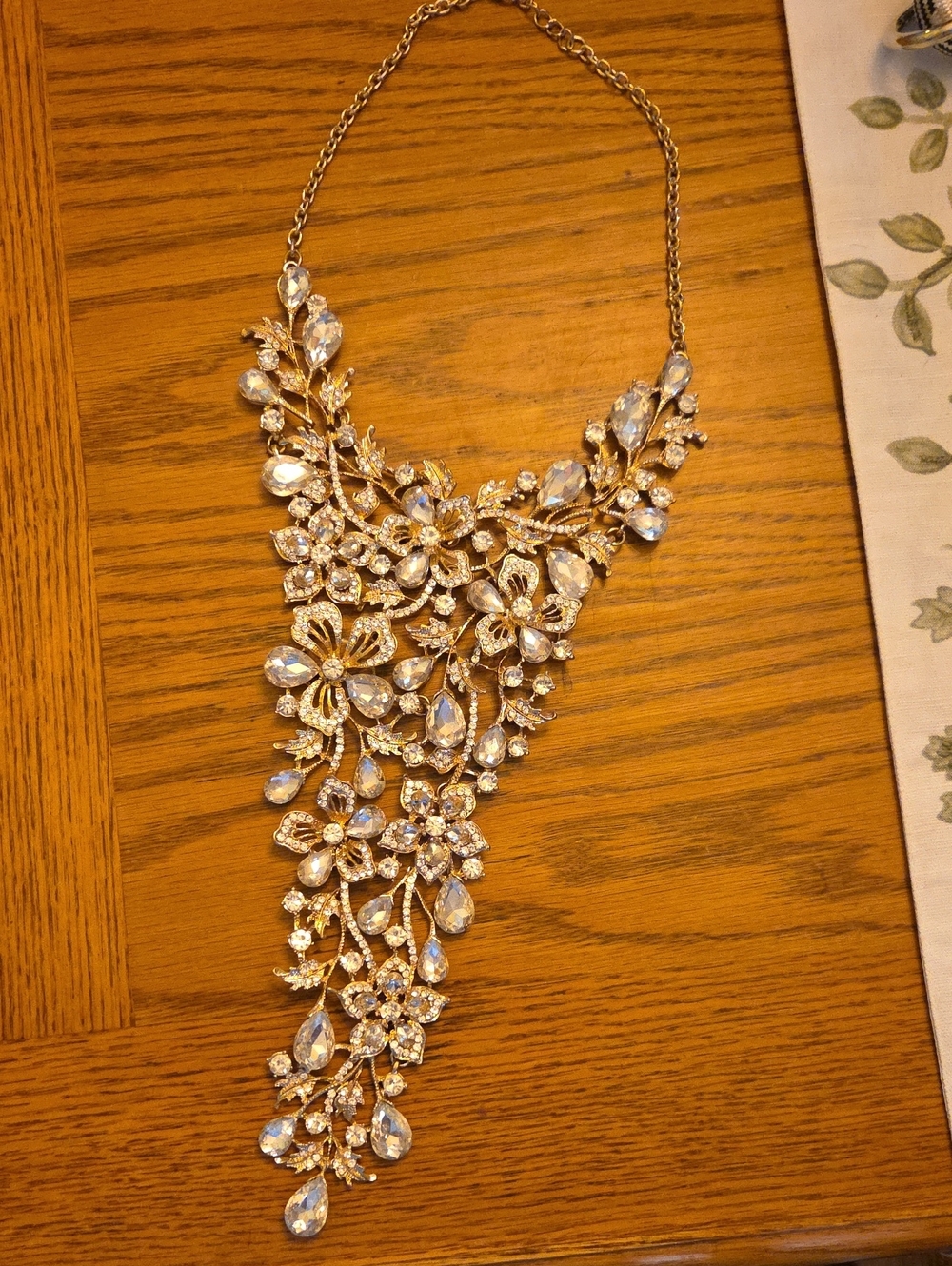 Gold Floral Crystal Statement Necklace - Women Jewelry